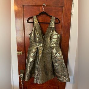 XL GOLD FASHION NOVA cocktail dress